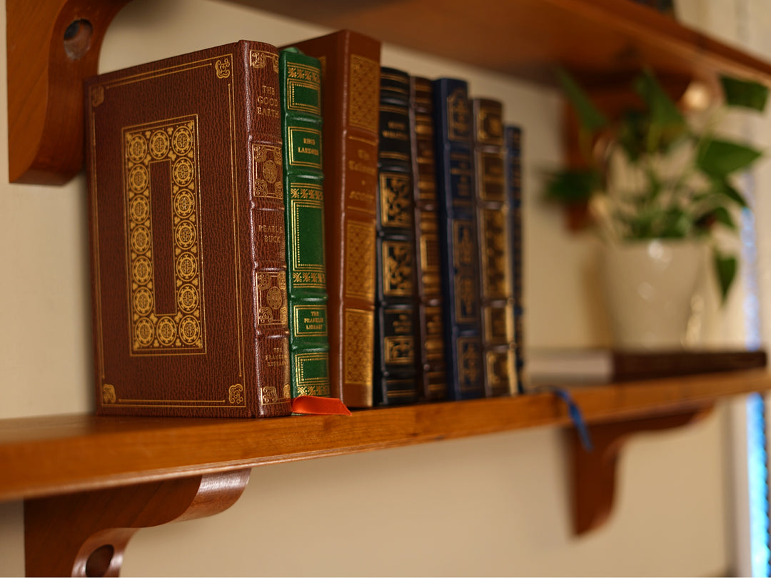 Brontë Shelves